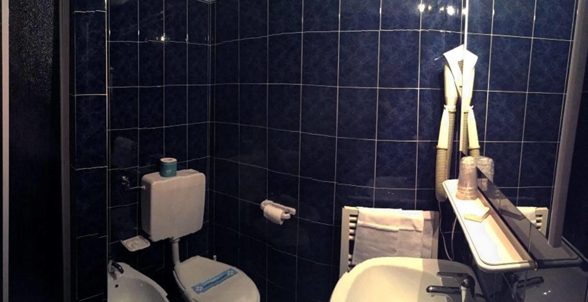 Hotel Internazionale Domodossola Buitenkant foto