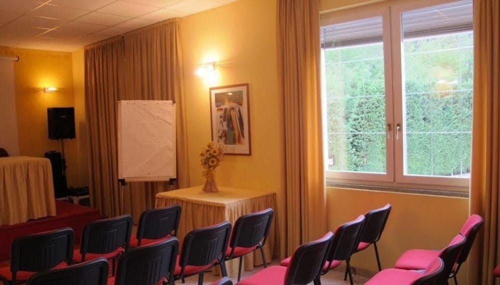 Hotel Internazionale Domodossola Buitenkant foto